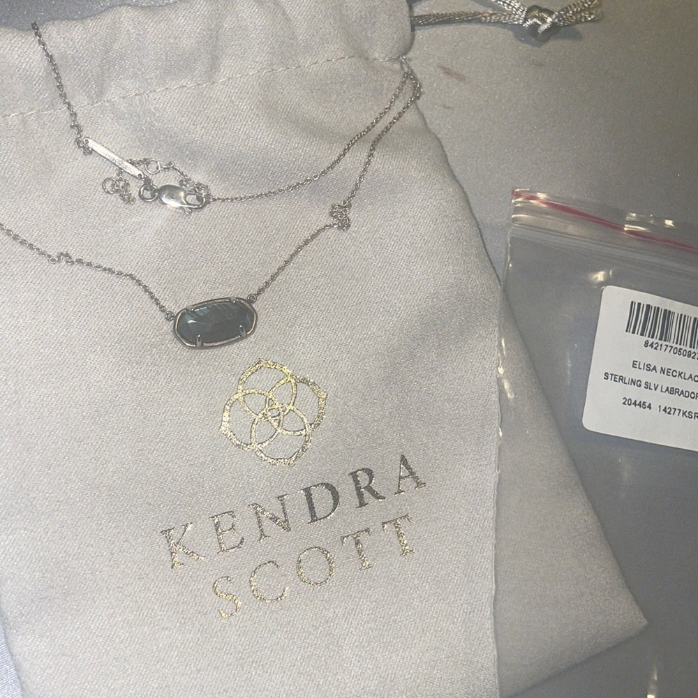 Kendra Scott Necklace